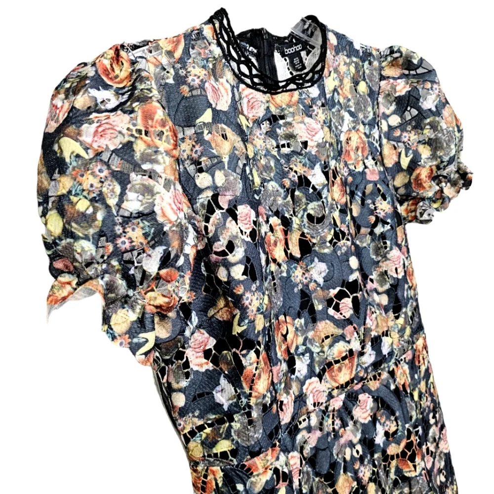 Nwot Boohoo Crochet  Cutout Floral Lace Puff Sleeve Dress - Picture 6 of 17